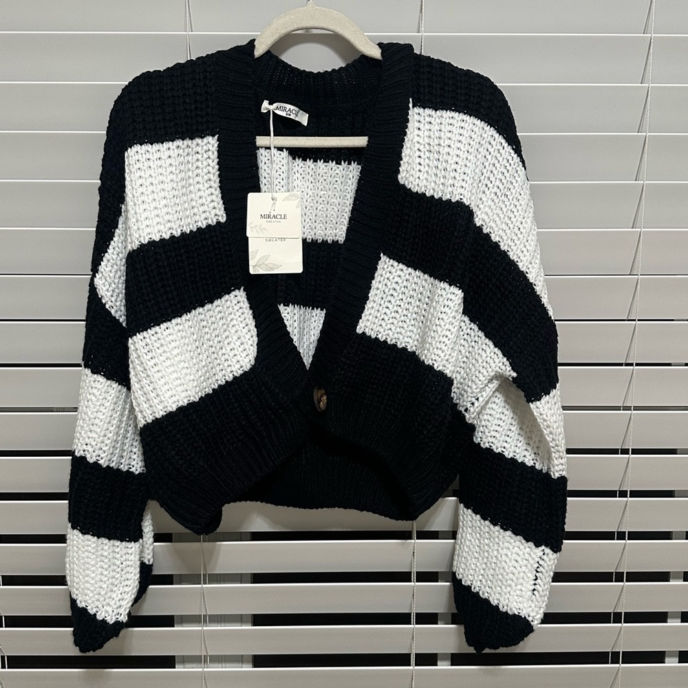 Black and white striped cardigan - cropped